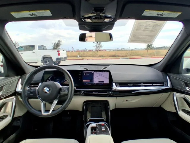 Used 2026 White BMW xDrive28i image 13