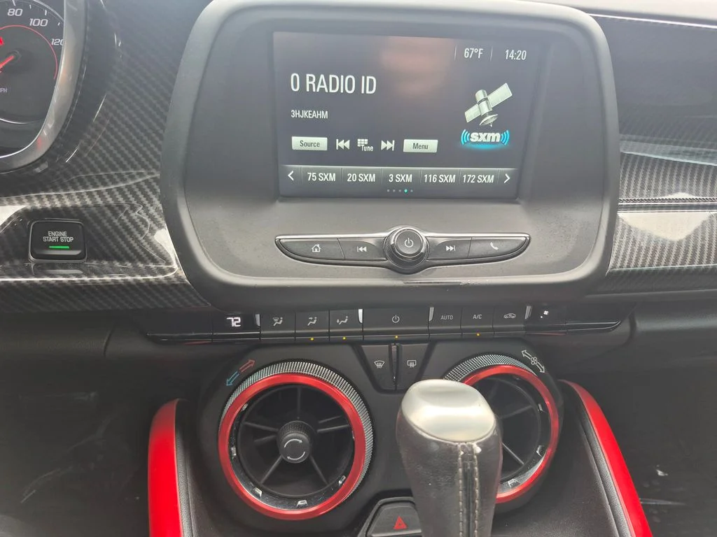 Used 2018 Silver Chevrolet 1LT image 18