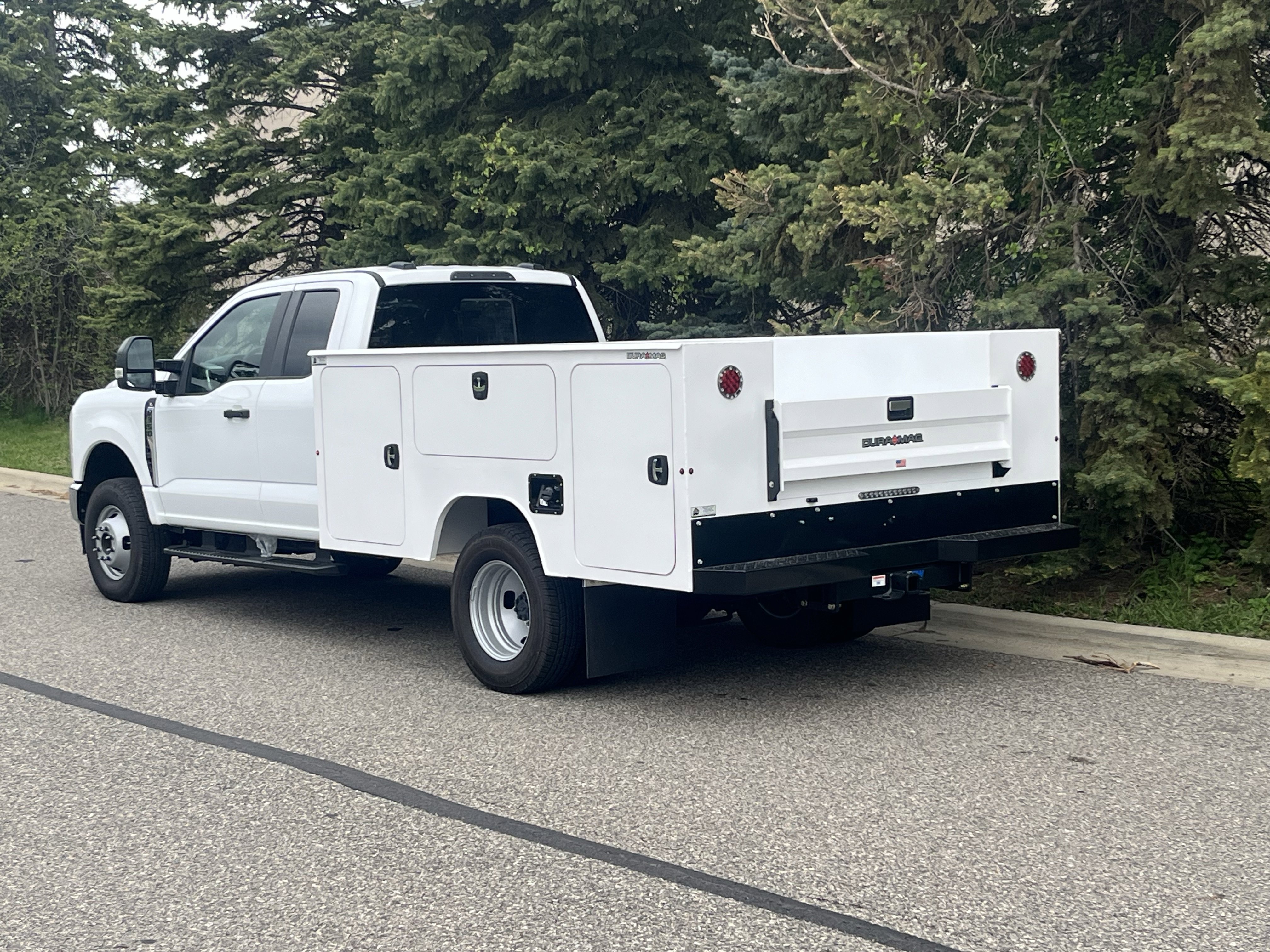New 2025 Oxford White Ford XL image 12