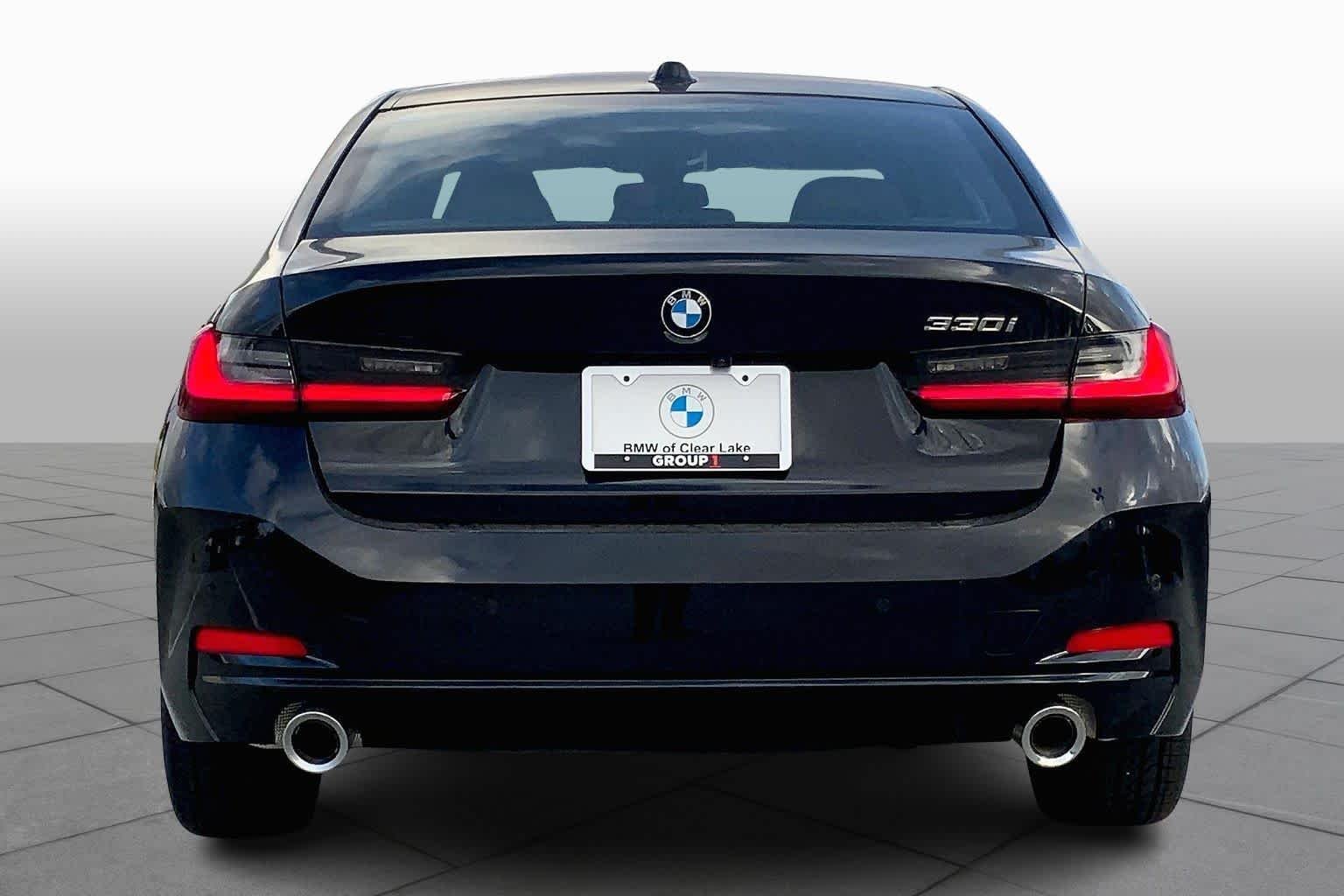 2026 BMW 3 Series 330i - Photo 4