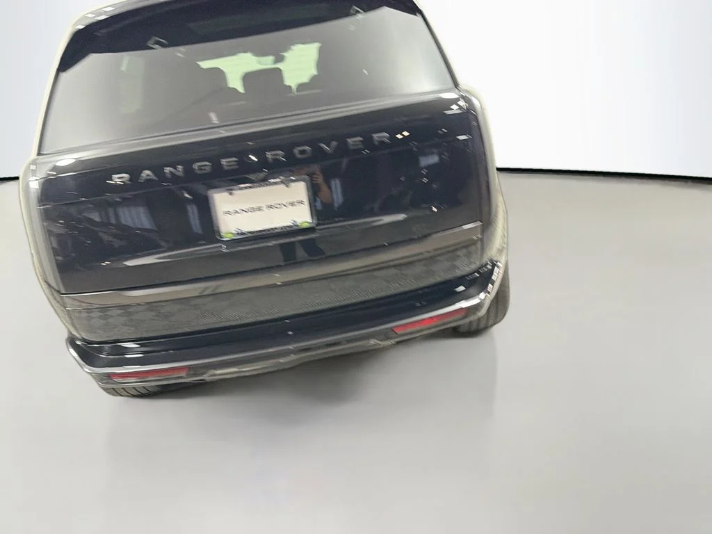 New 2026 Santorini Black Land Rover SE LWB 7-Seats / V8 image 6