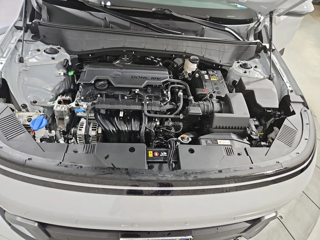 Used 2025 Gray Hyundai SEL Convenience image 23