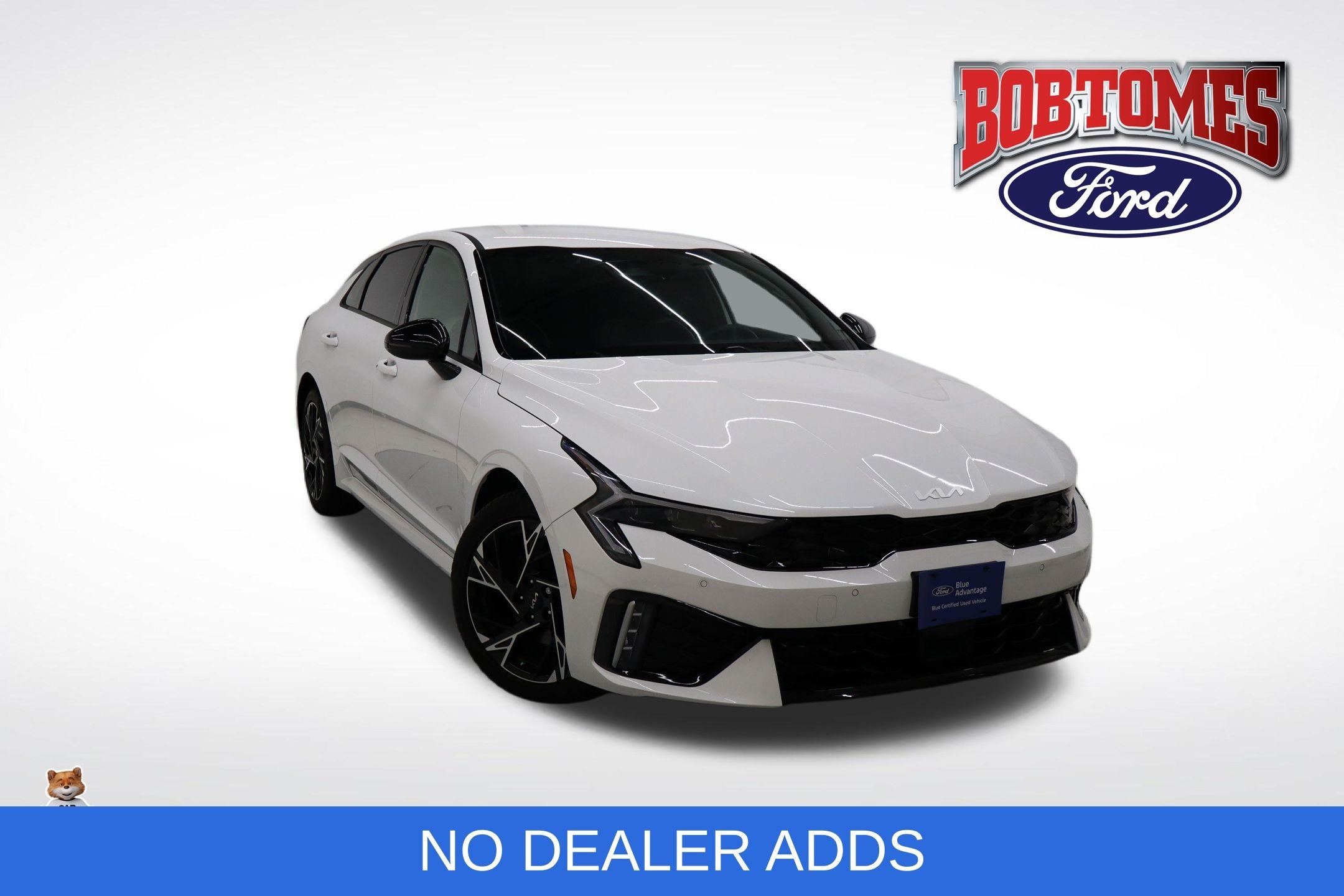 Used 2025 White Kia GT-Line image 1