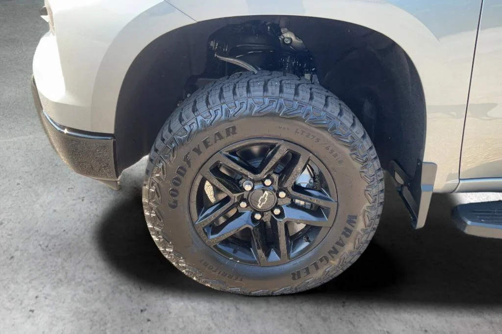 New 2026 Chevrolet Silverado 1500 Custom Trail Boss 4D Crew Cab