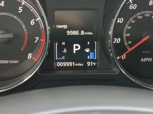 Used 2025 Red Mitsubishi 2.0 LE image 34