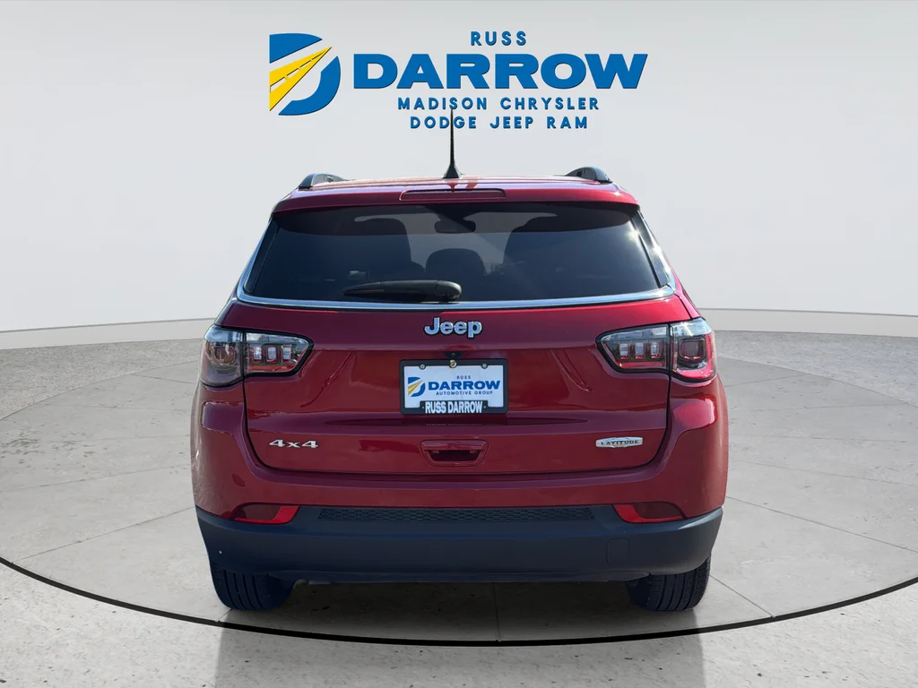 Used 2025 Red Jeep Latitude image 4