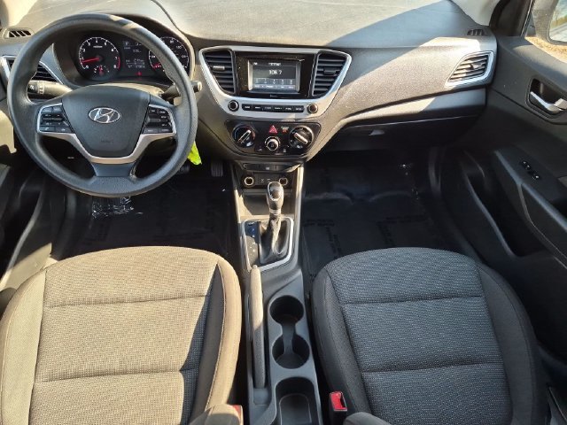Used 2022 Gray Hyundai SE image 22