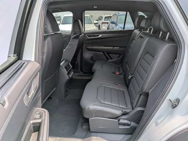 New 2026 White Volkswagen 2.0T SEL image 10
