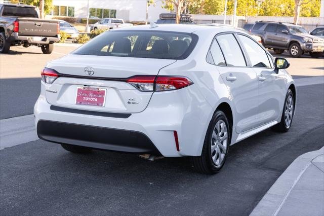 Certified Used 2026 WIND CHILL PEARL Toyota  image 5