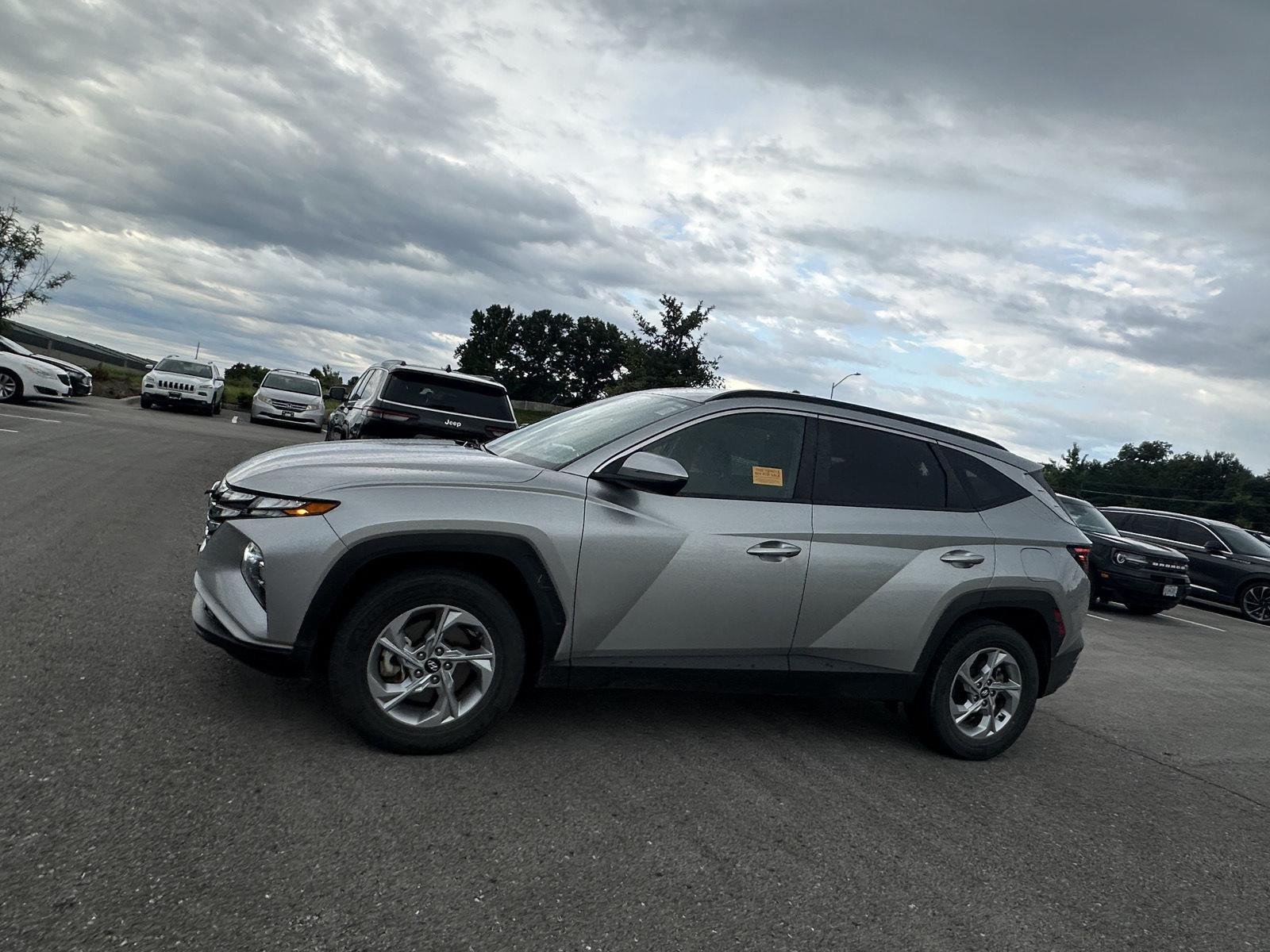 Used 2022 Shimmering Silver Hyundai SEL image 2