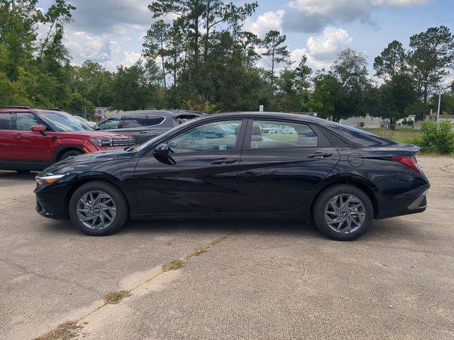 New 2025 Black Hyundai Blue image 8