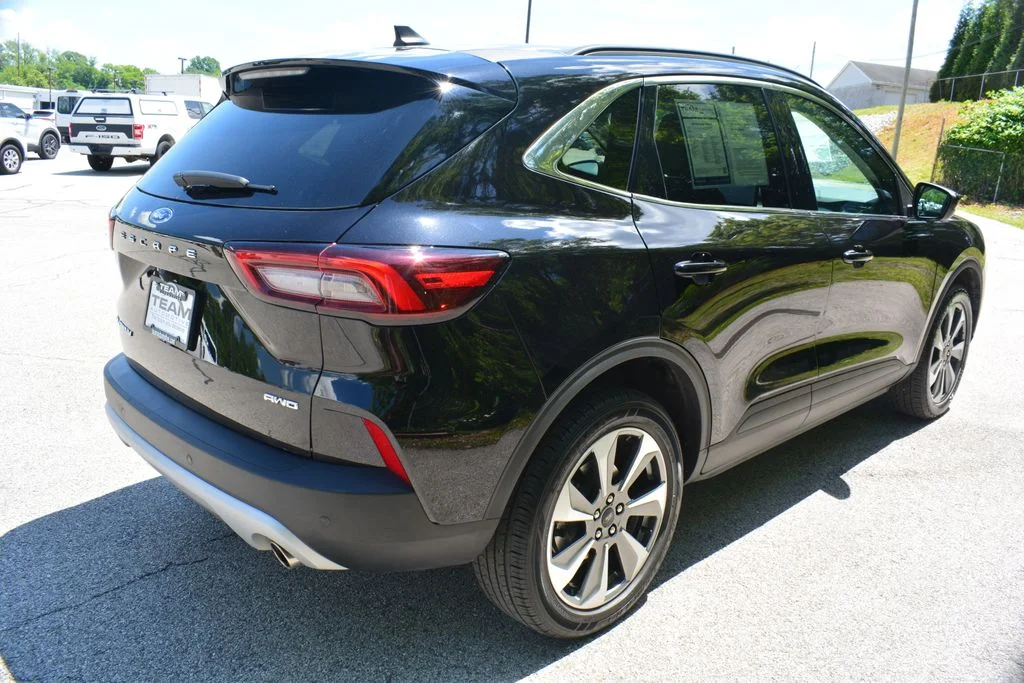Used 2024 Black Ford Platinum image 5