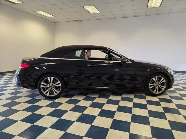 Used 2018 Black Mercedes-Benz C 300 image 9