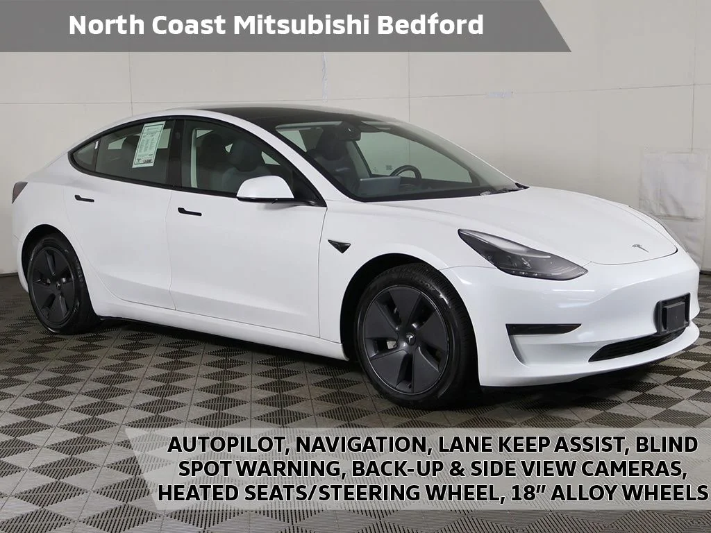2023 Tesla Model 3 -'s photo