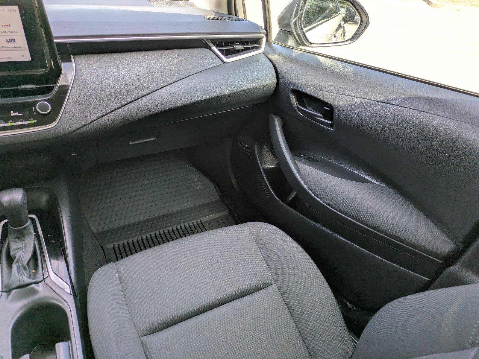 Used 2024  Toyota LE image 16