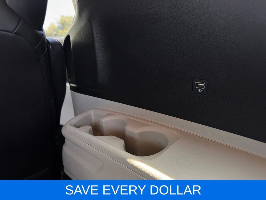 Used 2024 White Kia EX image 19