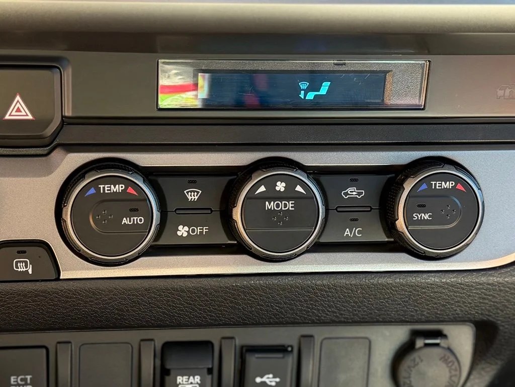 Used 2023 Blue Toyota SR5 image 13