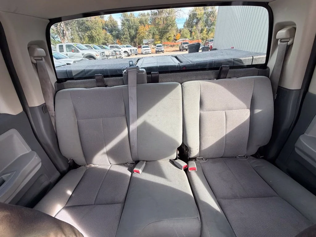 Used 2005 Blue Dodge ST image 16