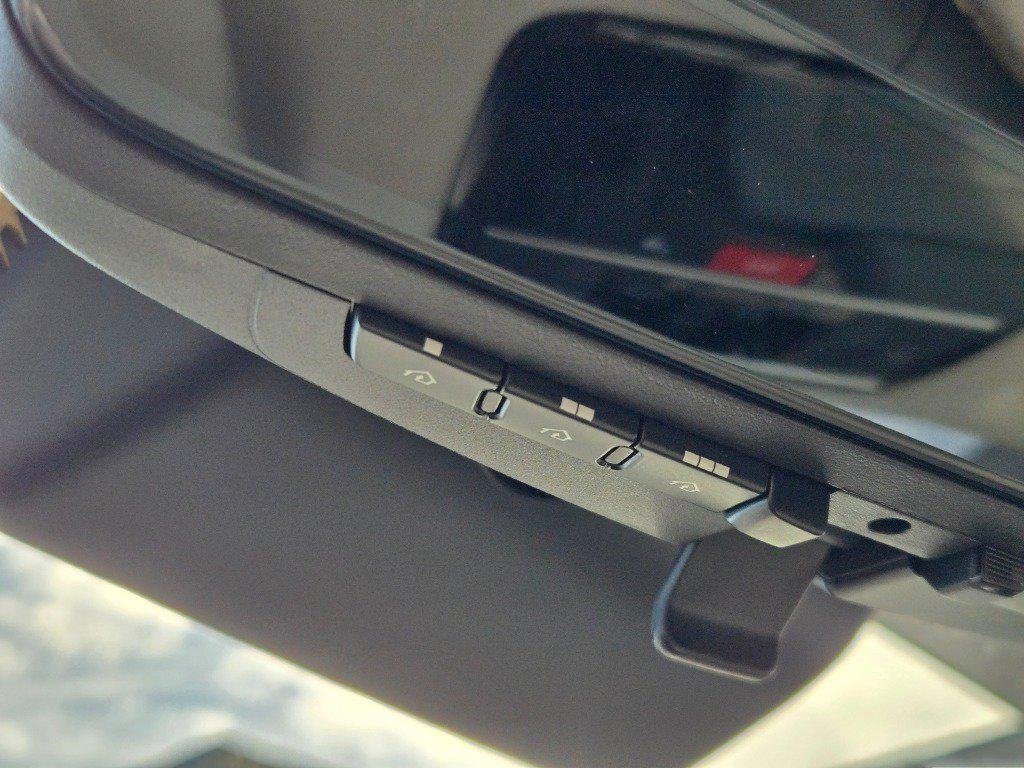 New 2027 White Hyundai Calligraphy image 32