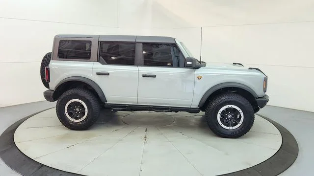 Used 2023 Gray Ford Badlands image 13