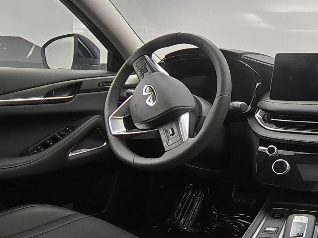 New 2027 GRAPHITE SHADOW INFINITI Luxe AWD image 27