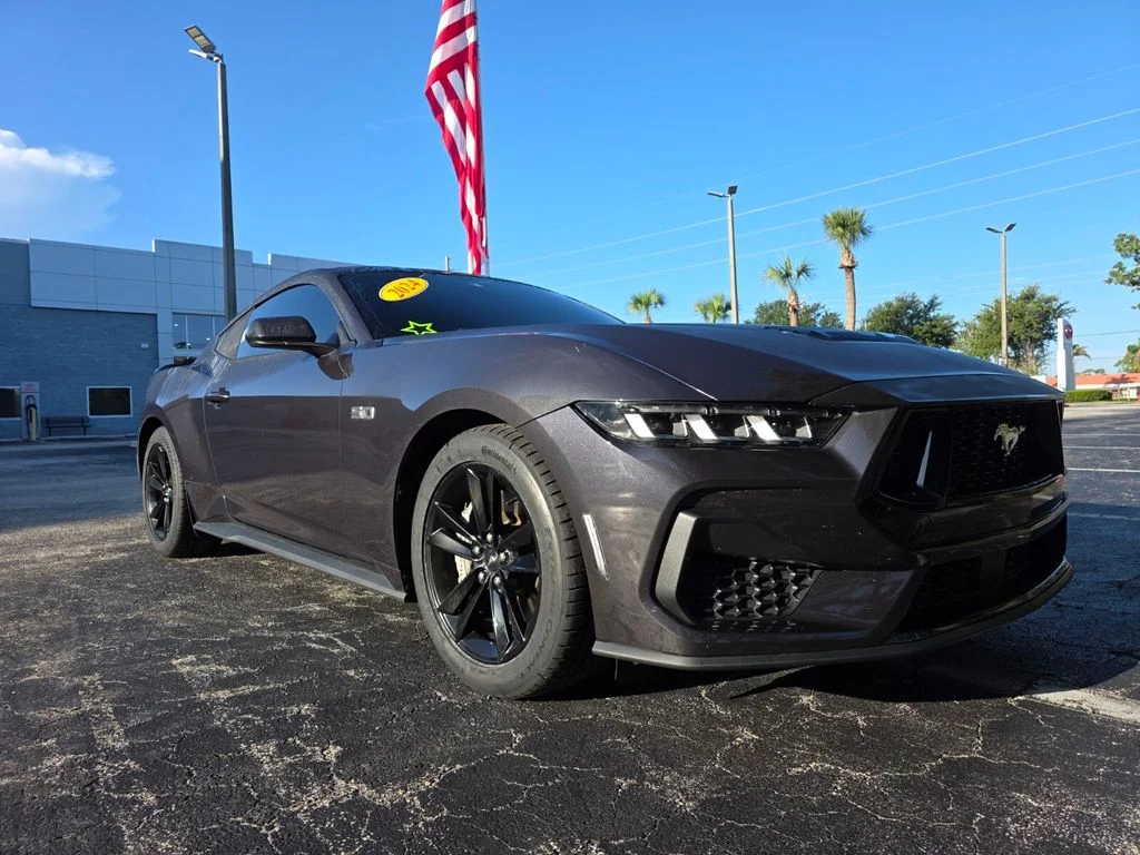 1FA6P8CFXR5424635