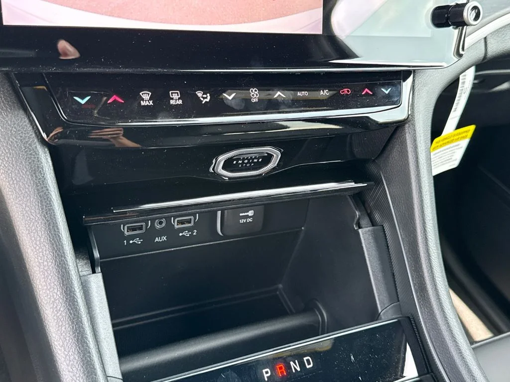 New 2026 White Jeep Limited image 31