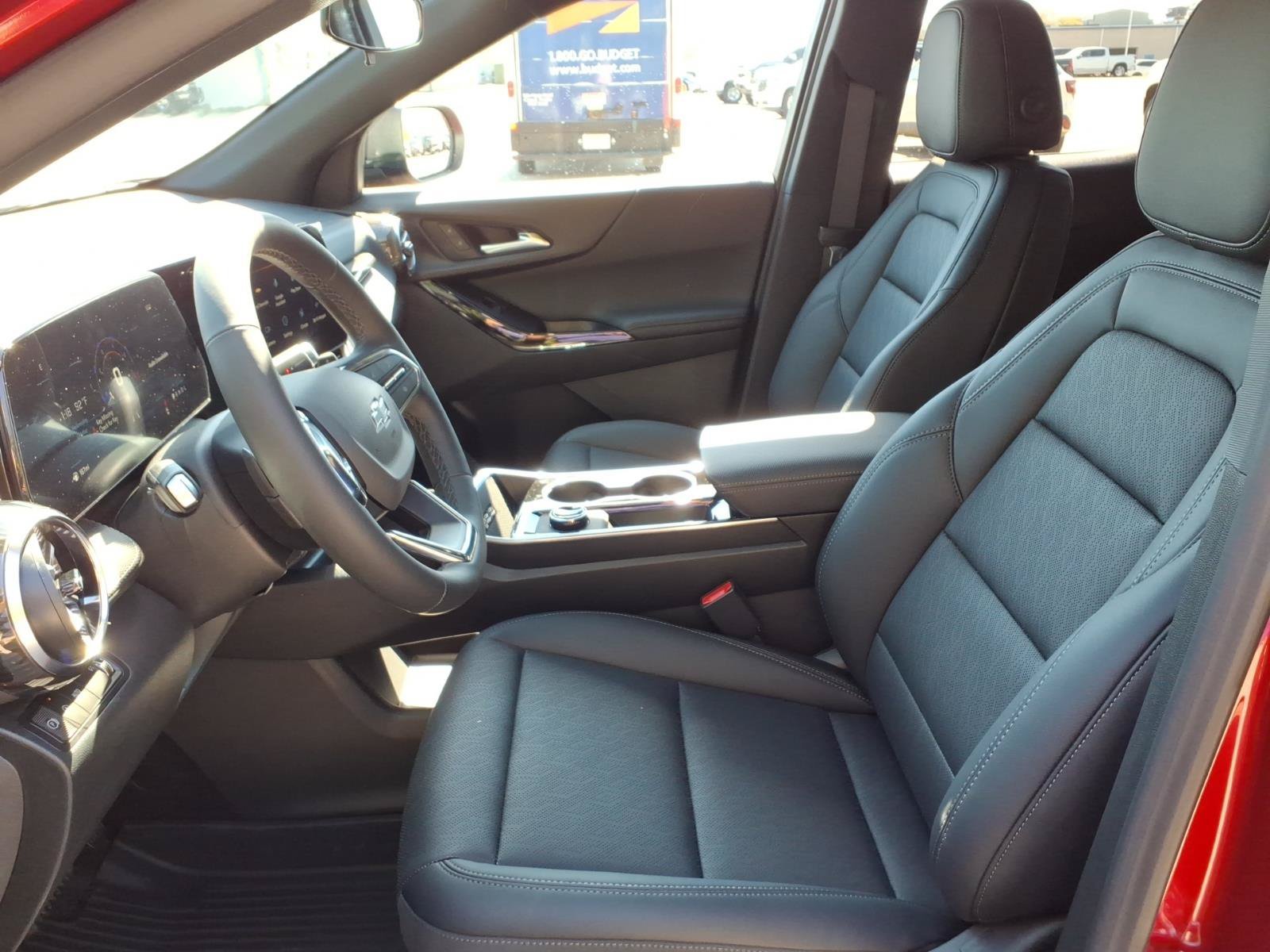 2027 Chevrolet Equinox LT - Photo 13