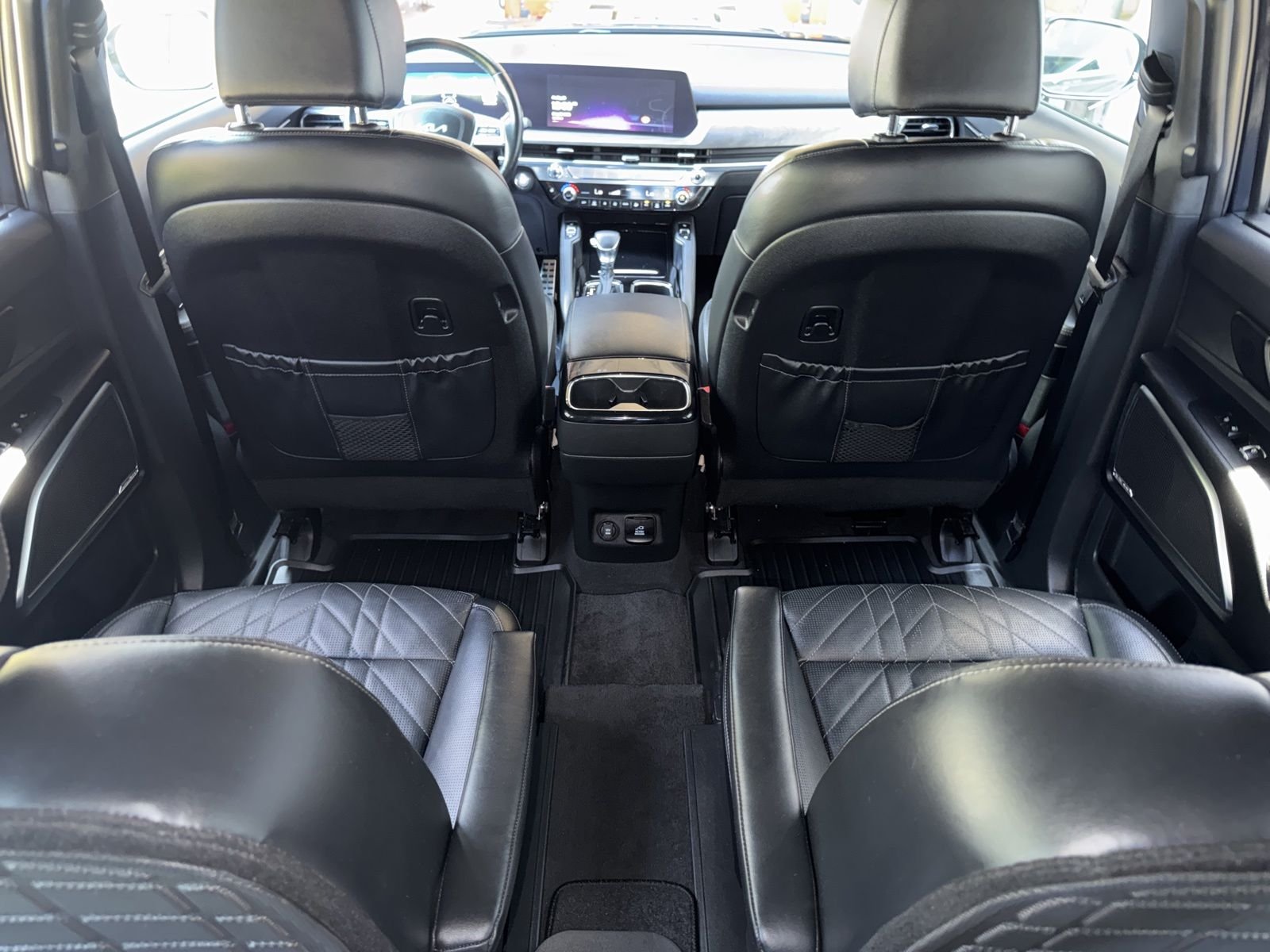 Used 2023 Black Kia SX-Prestige X-Pro image 32