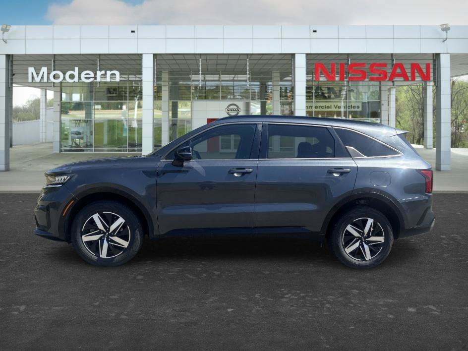 Used 2021 Gravity Grey Kia EX image 2