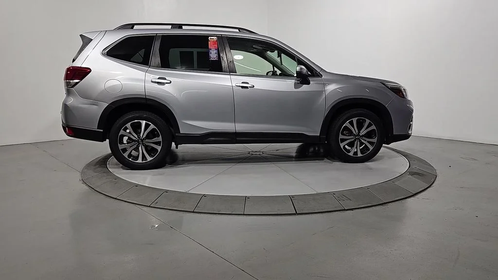 Used 2021 Silver Subaru Limited image 7