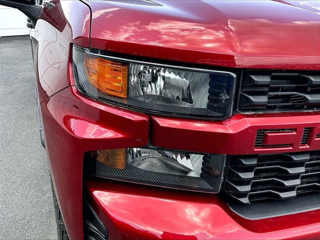 Used 2021 Cherry Red Tintcoat Chevrolet Custom image 31