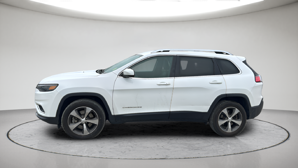 Used 2019 White Jeep Limited image 14