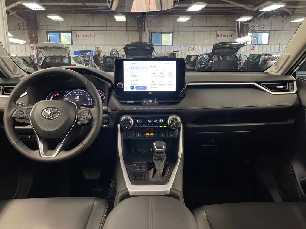 Used 2024 Silver Toyota XLE Premium image 17
