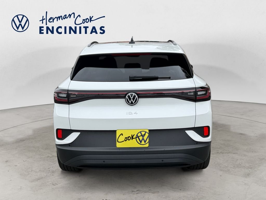 Certified Used 2025 Opal White Volkswagen Pro S image 4