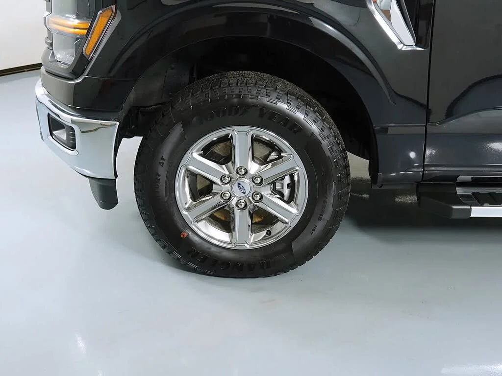 2025 Ford F-150 XLT - Photo 9