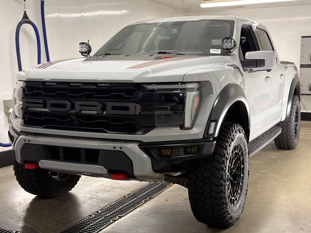 Used 2024 Avalanche Ford Raptor image 1