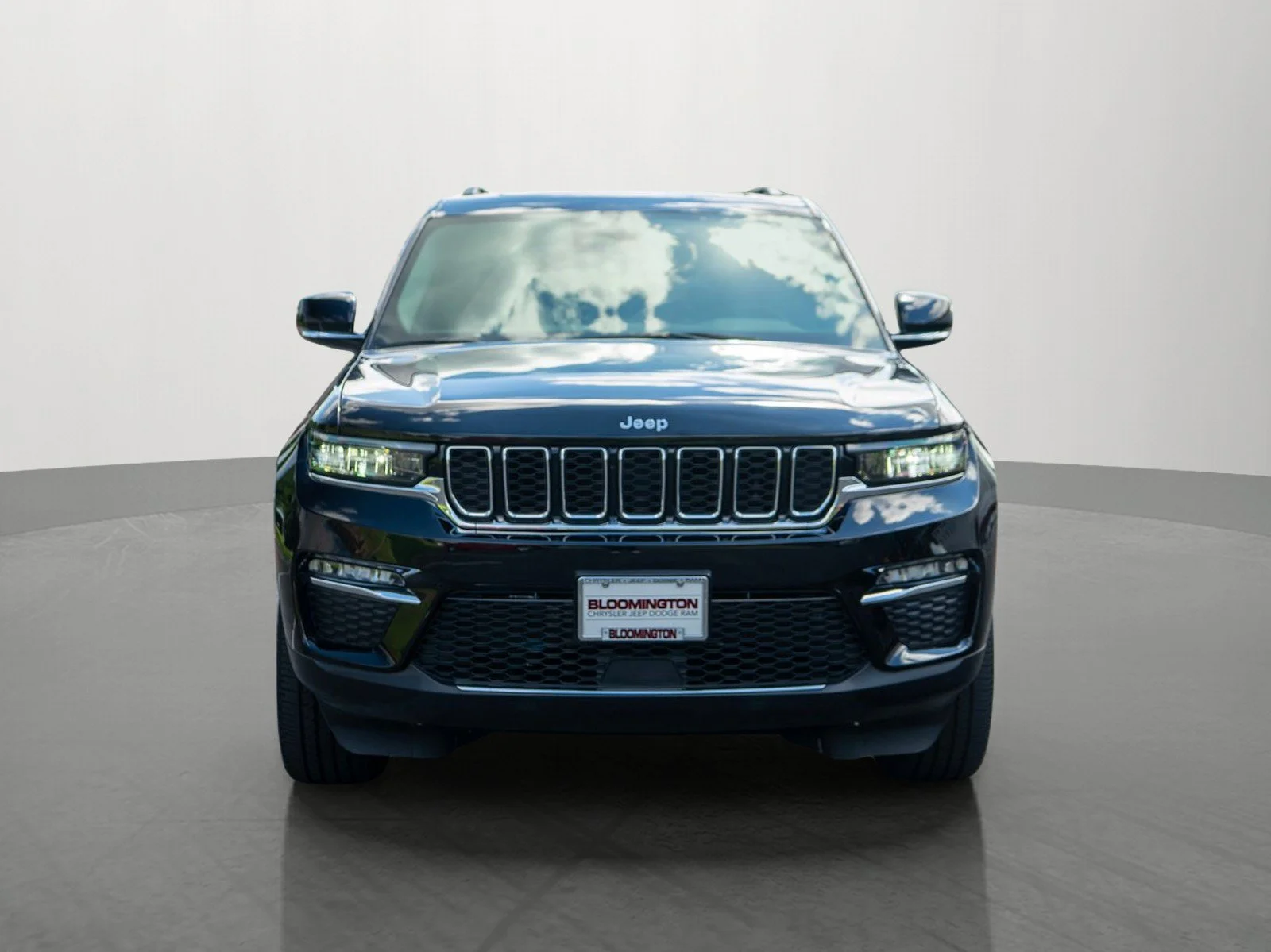 Used 2023 Jeep Grand Cherokee Limited with VIN 1C4RJHBG3P8844266 for sale in Minneapolis, Minnesota