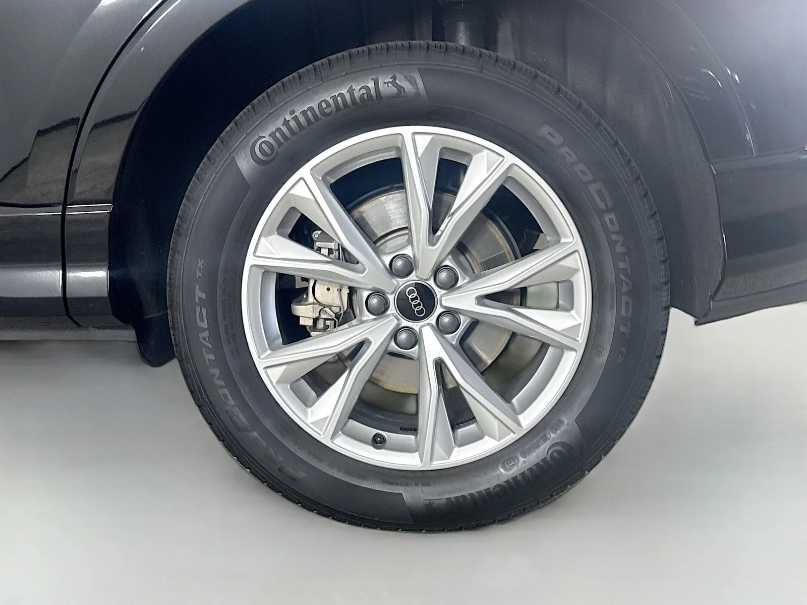 Certified Used 2025 Black Audi Premium Plus image 33