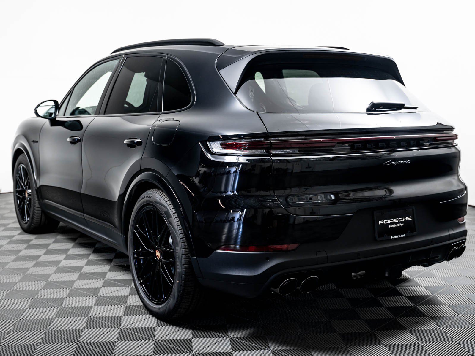 New 2026 CHROMITE BLACK Porsche E-Hybrid image 3