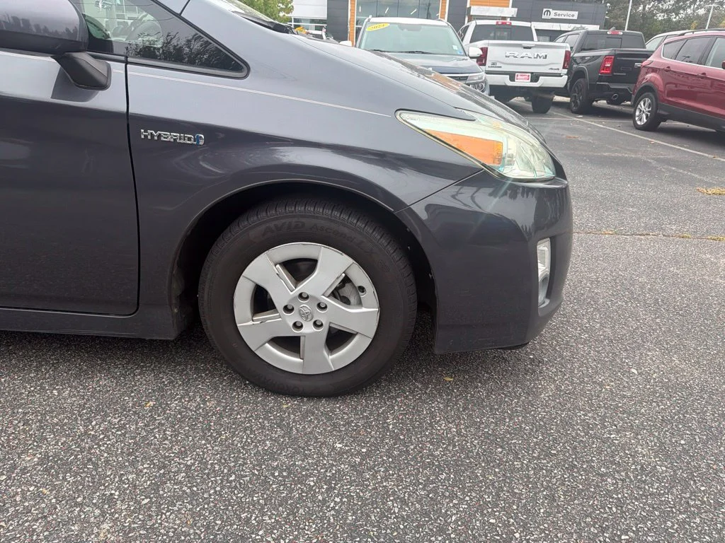 Used 2010 Gray Toyota III image 5