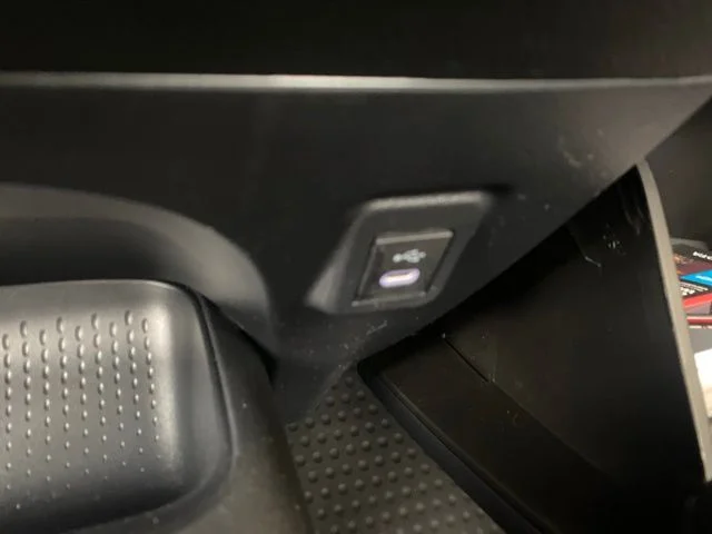 Certified Used 2025  Toyota LE image 28