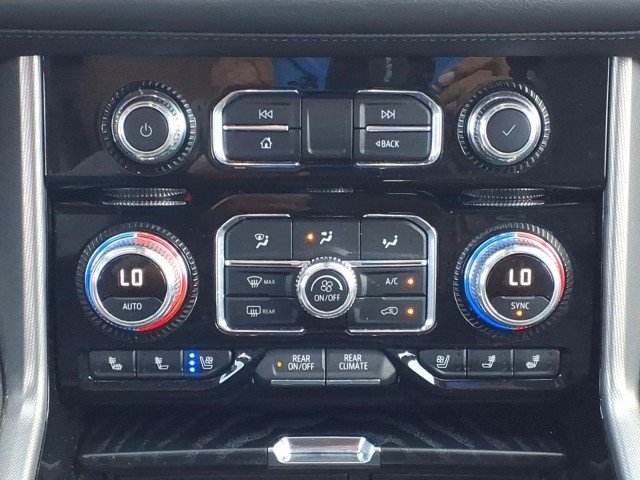 2024 GMC Yukon XL Denali - Photo 19