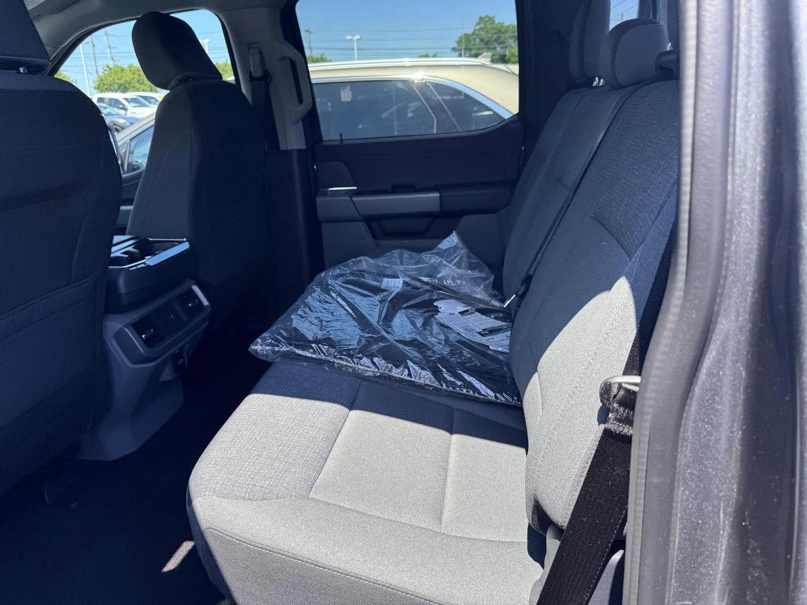 New 2026 Carbonized Gray Metallic Ford XLT image 13