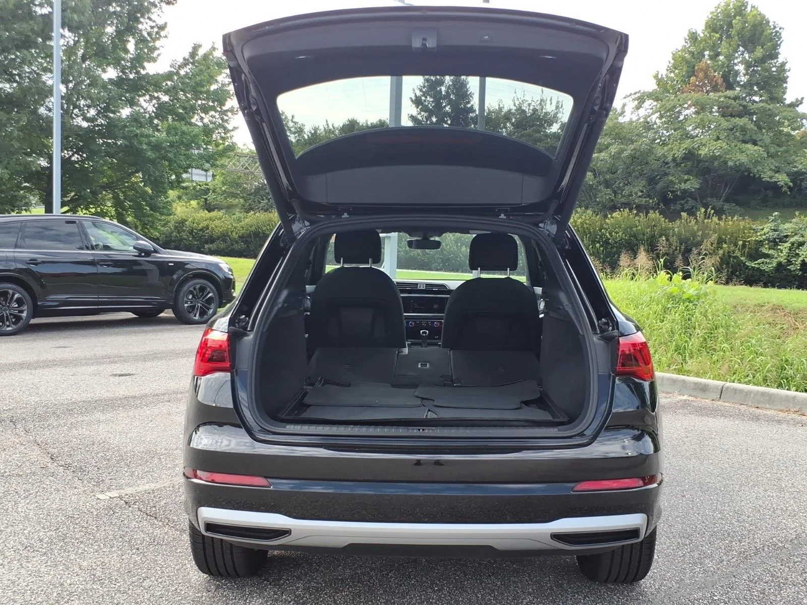 Used 2020 Mythos Black Metallic AUDI  image 31