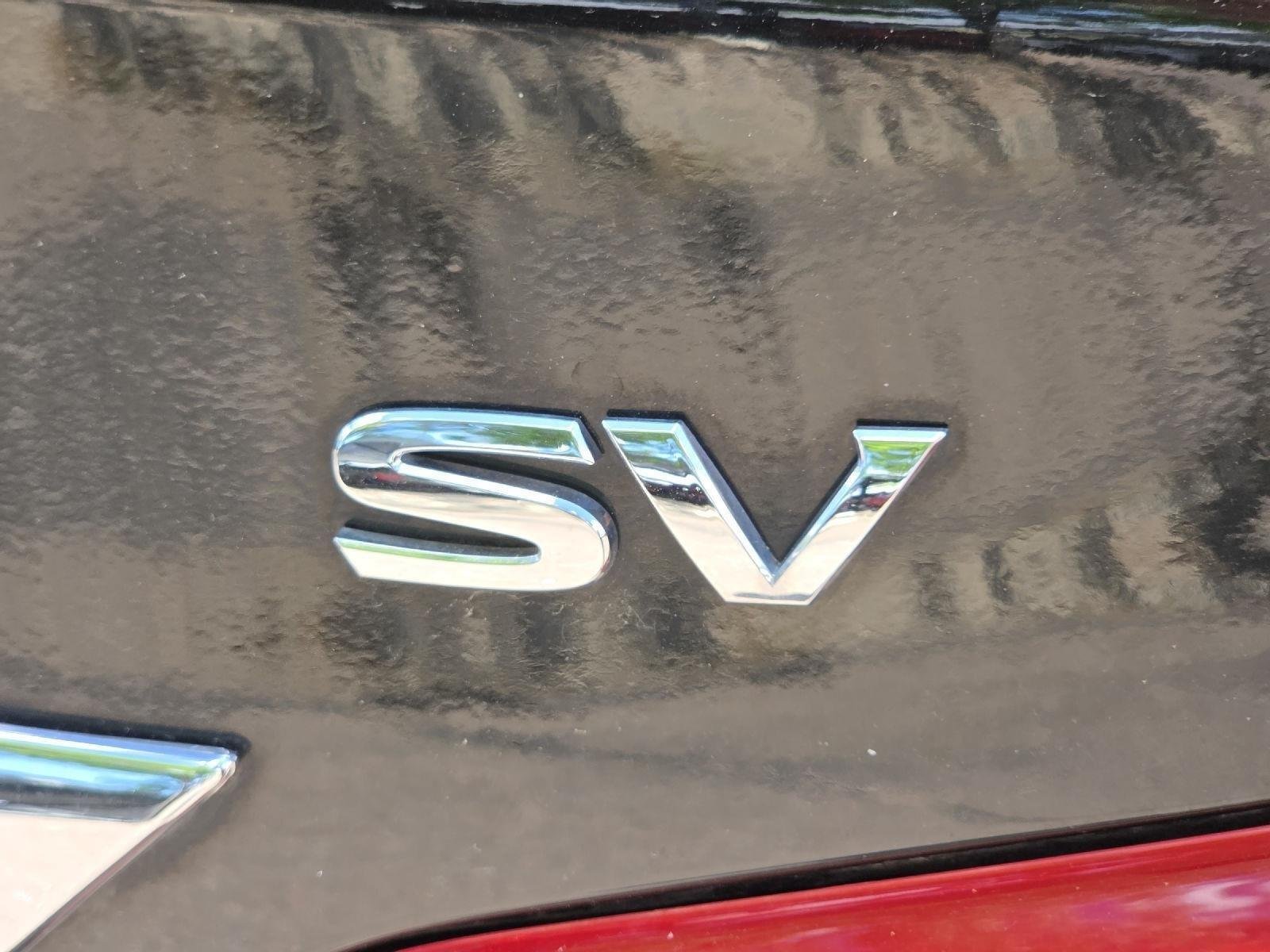 Used 2017 Super Black Nissan 2.5 SV image 14