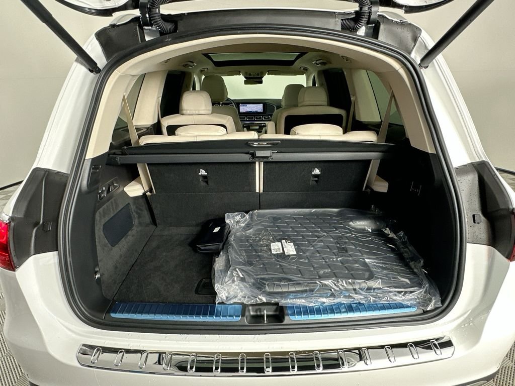 New 2026 Polar White Mercedes-Benz GLS 450 image 28