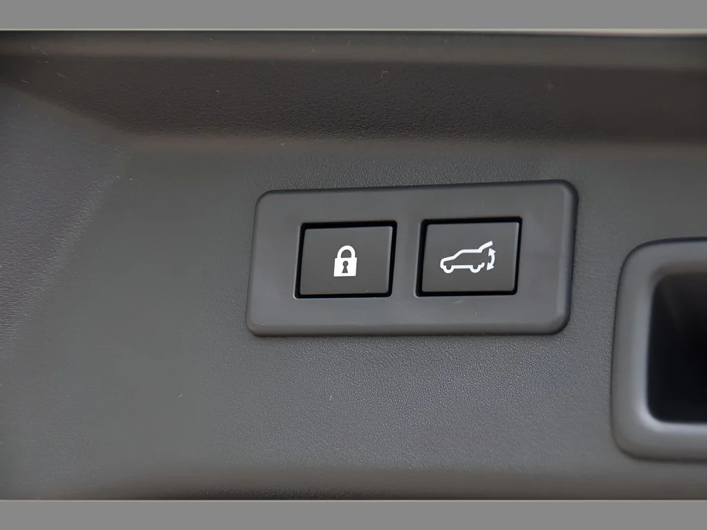 New 2026 ICE SILVER METALLIC Subaru Limited image 23