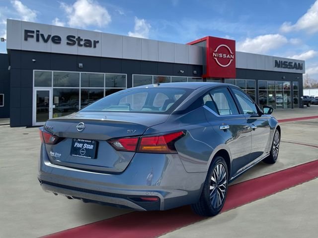 Used 2024 Gray Nissan 2.5 SV image 6
