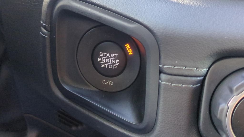 Used 2024 Gray Jeep Sahara image 23